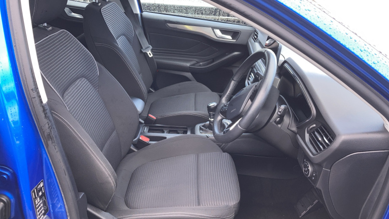 Ford Focus 1.0 EcoBoost 125 Titanium 5dr Petrol Hatchback